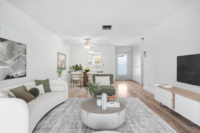 2915 Crosley Drive W G, West Palm Beach, FL 33415