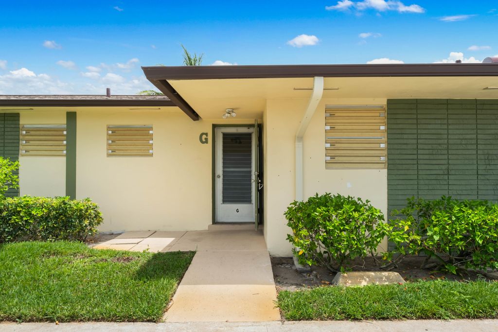 2915 Crosley Drive W G, West Palm Beach, FL 33415