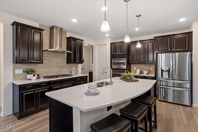 209 Kephart Way, Holly Springs, NC 27540