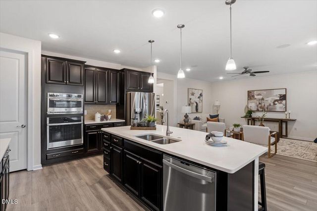 209 Kephart Way, Holly Springs, NC 27540