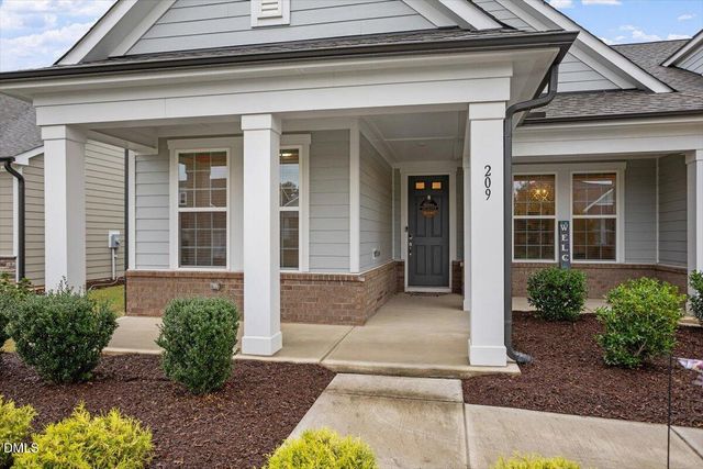209 Kephart Way, Holly Springs, NC 27540