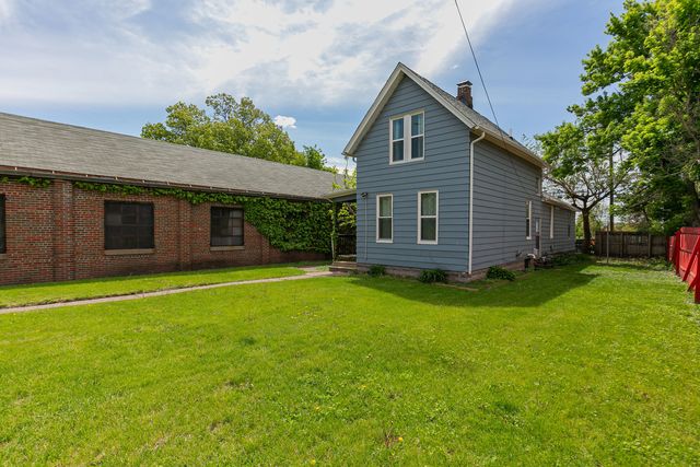1545 W 2nd Street, Davenport, IA 52802