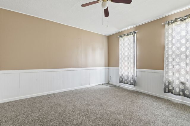 1545 W 2nd Street, Davenport, IA 52802