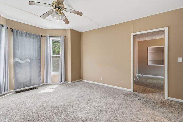 1545 W 2nd Street, Davenport, IA 52802