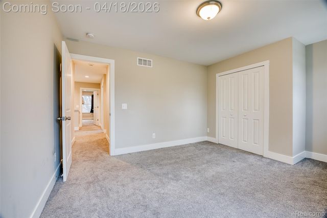 23092 Berdeno Avenue, Hazel Park, MI 48030