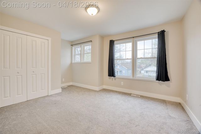 23092 Berdeno Avenue, Hazel Park, MI 48030