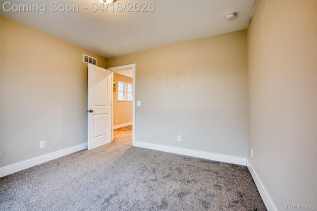 23092 Berdeno Avenue, Hazel Park, MI 48030