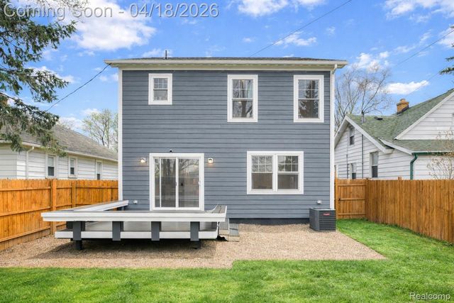 23092 Berdeno Avenue, Hazel Park, MI 48030
