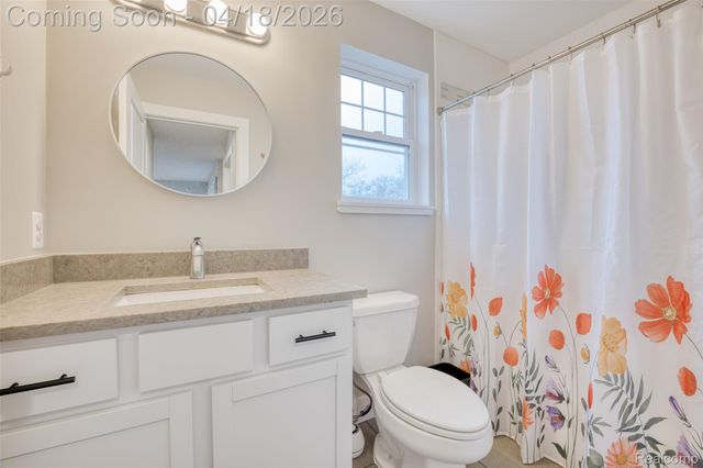 23092 Berdeno Avenue, Hazel Park, MI 48030