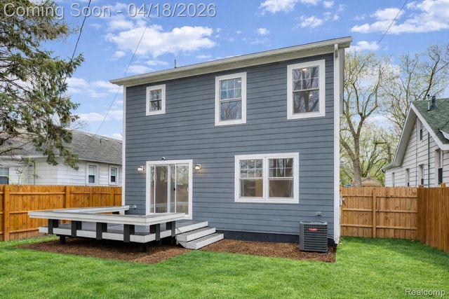 23092 Berdeno Avenue, Hazel Park, MI 48030