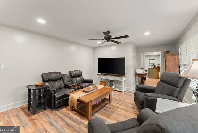 5907 Main Street, Lula, GA 30554