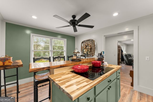 5907 Main Street, Lula, GA 30554