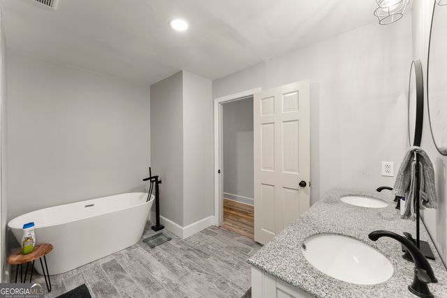 5907 Main Street, Lula, GA 30554