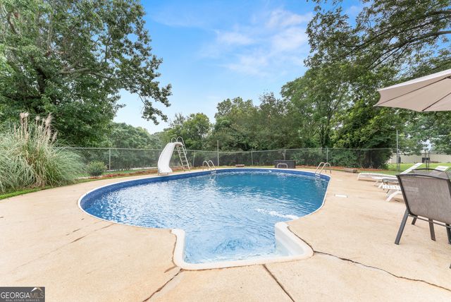 5907 Main Street, Lula, GA 30554