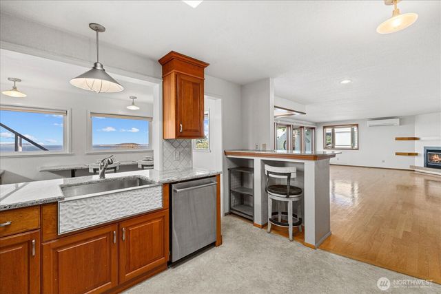 1818 Seaview Avenue, Coupeville, WA 98239