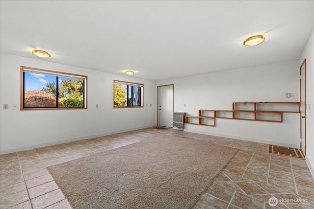 1818 Seaview Avenue, Coupeville, WA 98239