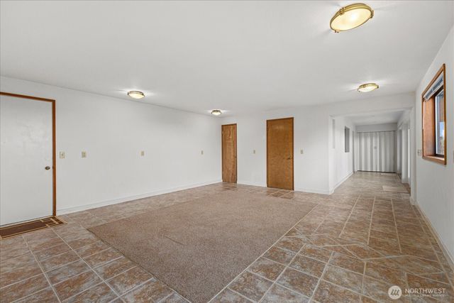 1818 Seaview Avenue, Coupeville, WA 98239