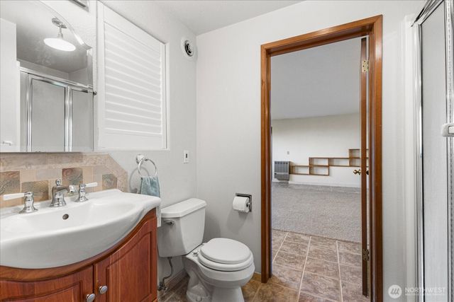 1818 Seaview Avenue, Coupeville, WA 98239