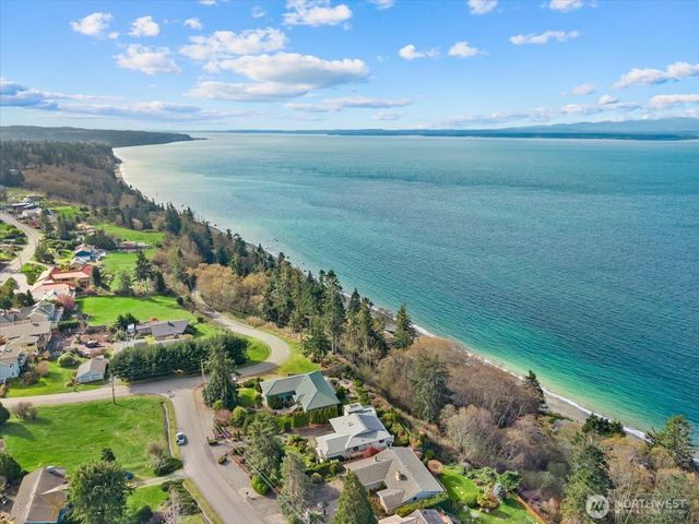 1818 Seaview Avenue, Coupeville, WA 98239