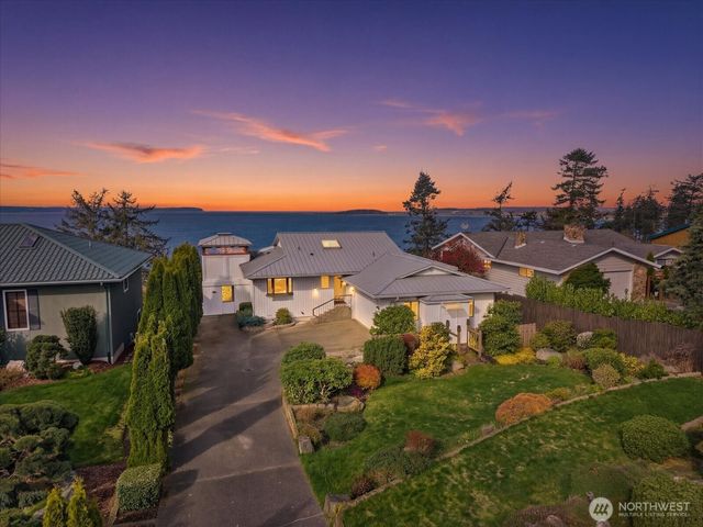 1818 Seaview Avenue, Coupeville, WA 98239