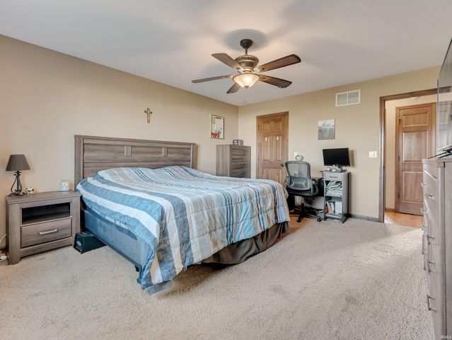 4562 County Road 35, Auburn, IN 46706