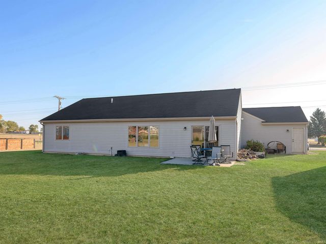 4562 County Road 35, Auburn, IN 46706