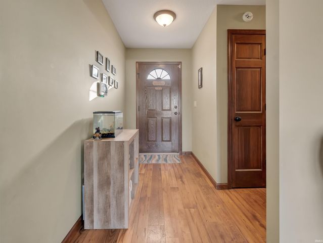 4562 County Road 35, Auburn, IN 46706