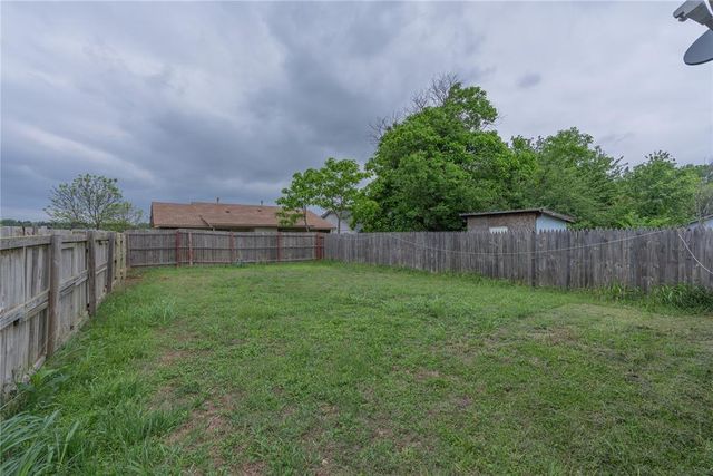 1000 Acacia Circle, Noble, OK 73068