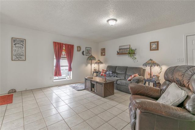 1000 Acacia Circle, Noble, OK 73068