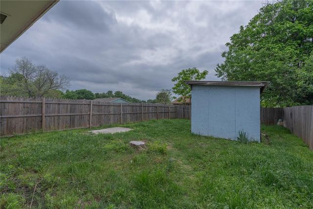 1000 Acacia Circle, Noble, OK 73068