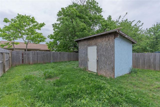 1000 Acacia Circle, Noble, OK 73068