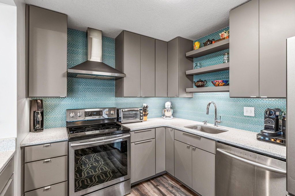 78 10th Street E 2910, Saint Paul, MN 55101 — exterior