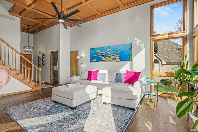 54454 Heron Cove Lane, Elkhart, IN 46516