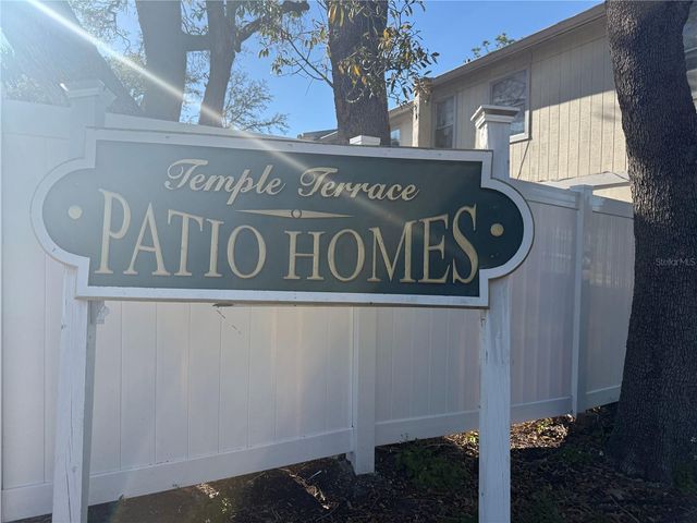 5118 TENNIS COURT CIRCLE, Tampa, FL 33617