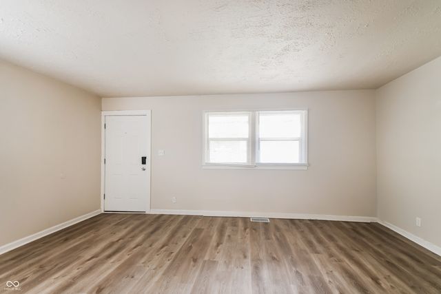 8161 Schoen Drive, Indianapolis, IN 46226