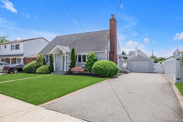 63 Lincoln Boulevard, Bethpage, NY 11714
