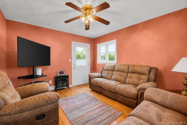 63 Lincoln Boulevard, Bethpage, NY 11714