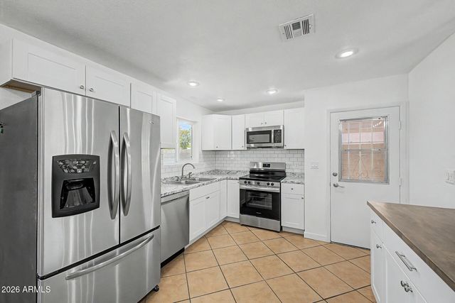 1303 E MILLETT Avenue, Mesa, AZ 85204