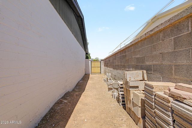 1303 E MILLETT Avenue, Mesa, AZ 85204