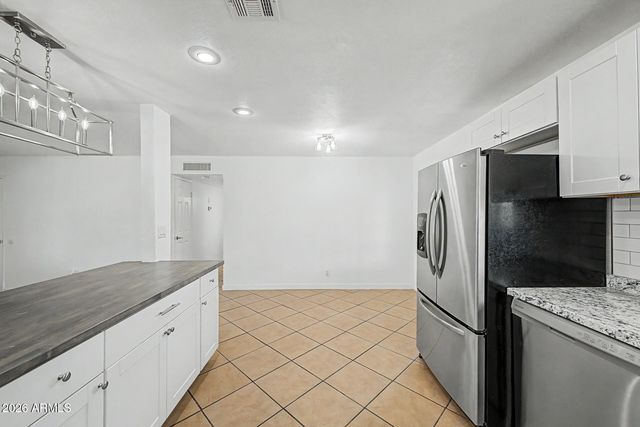 1303 E MILLETT Avenue, Mesa, AZ 85204