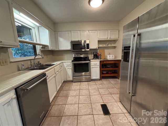 164 Bartlett Street, Asheville, NC 28801