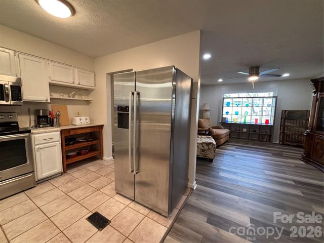 164 Bartlett Street, Asheville, NC 28801