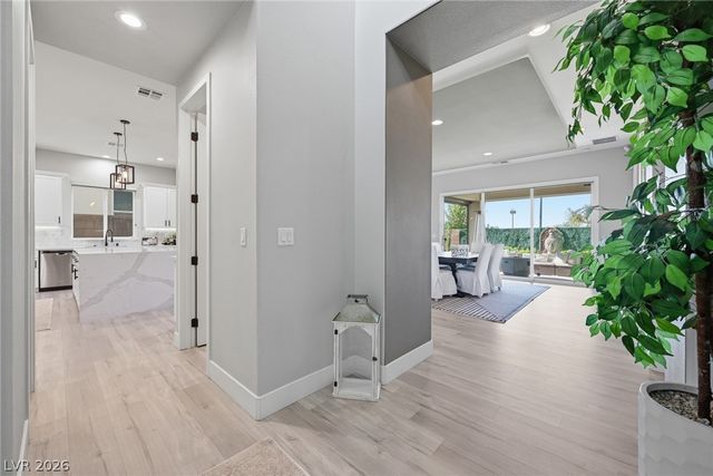 8568 Foundry Branch Lane, Las Vegas, NV 89113