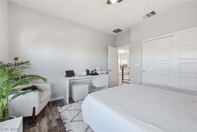 8568 Foundry Branch Lane, Las Vegas, NV 89113