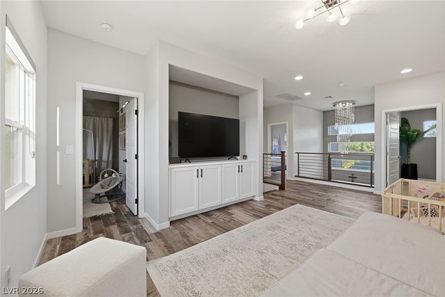 8568 Foundry Branch Lane, Las Vegas, NV 89113