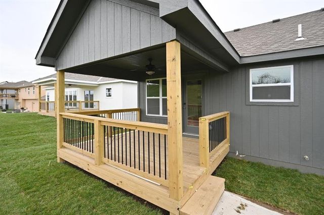 103 Johnson Circle, Dearborn, MO 64439