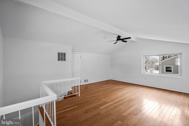 4 PHEASANT RUN CT, Sterling, VA 20164