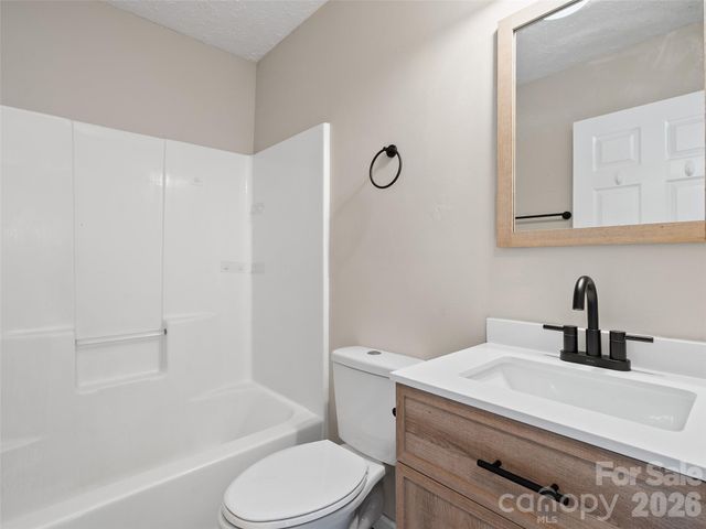 237 Camelot Drive B, Waynesville, NC 28786