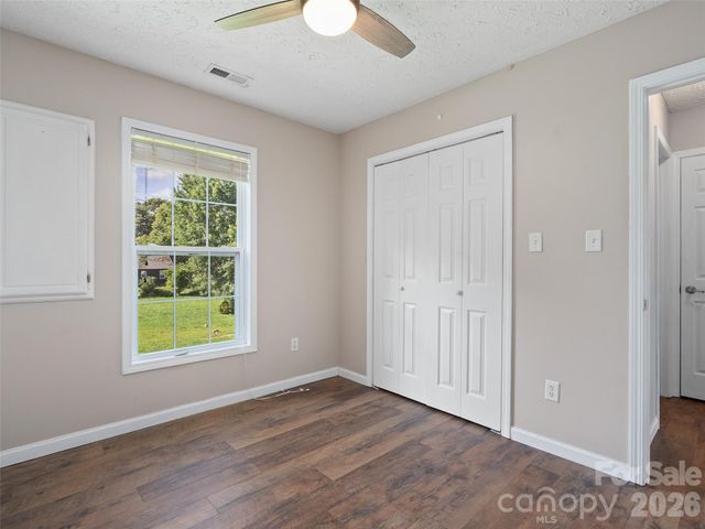237 Camelot Drive B, Waynesville, NC 28786