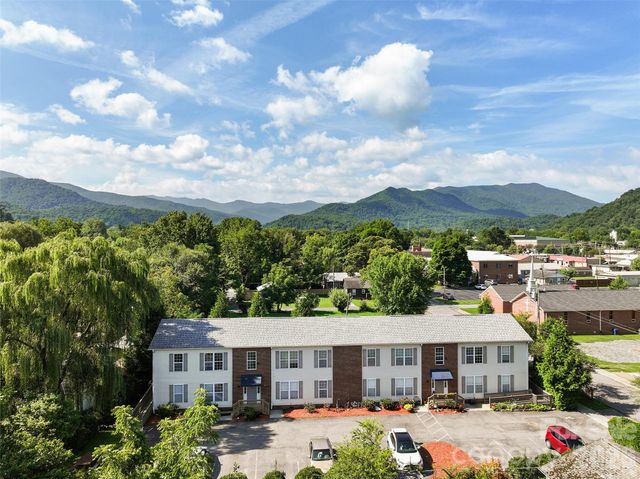 237 Camelot Drive B, Waynesville, NC 28786